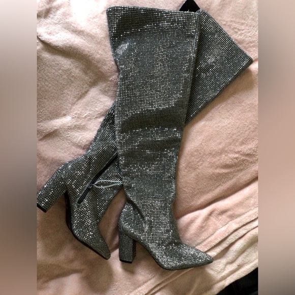 SOLD🚫🆕 GIANNI BINI QUEEN -BEE RHINESTONE OVER THE KNEE BOOTS(Sz 6.5) - Picture 7 of 16